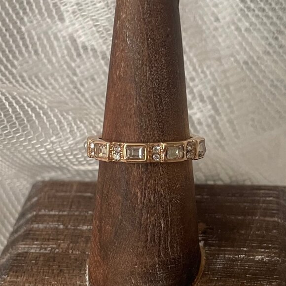 Elegant Gold Eternity Band with Baguette Crystals - Picture 1 of 4